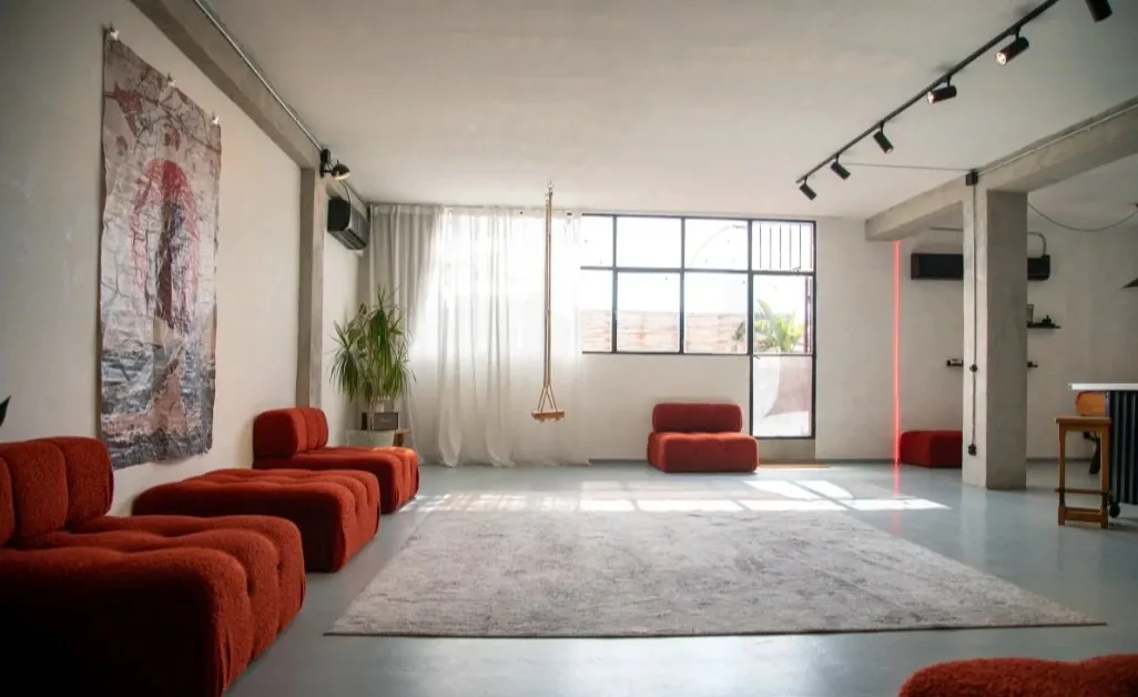 Barcelona loft seating